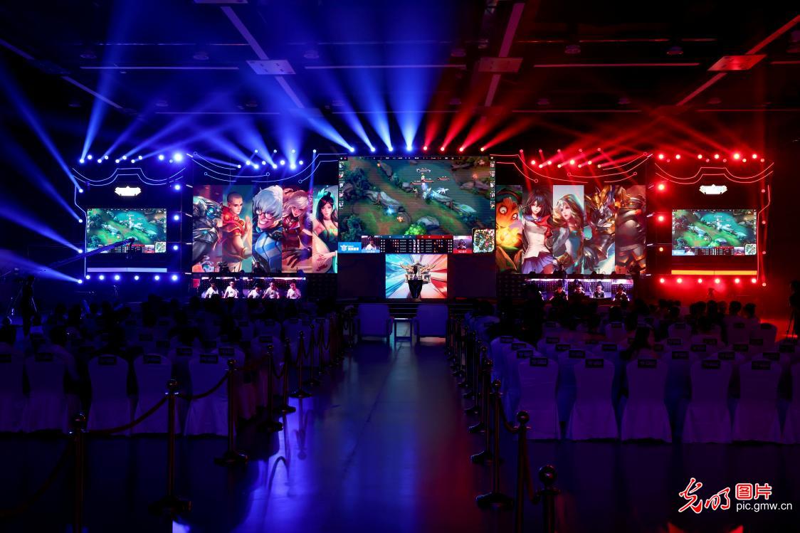 防守和中场 防守和中场