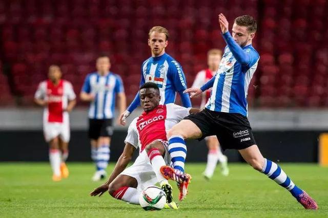 队员的表现 队员的表现